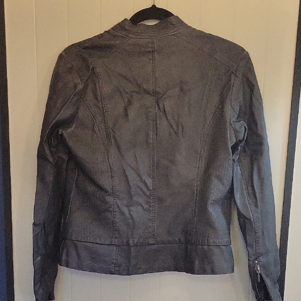 Grey/Silver Jacket - Picture 5 of 7